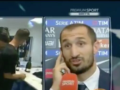 Chiellini esulta e punge il Napoli "Noi a festeggiare, loro a casa tristi"