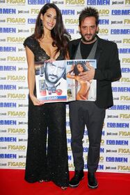 Raffaella Modugno senza reggiseno per presentare il calendario 28