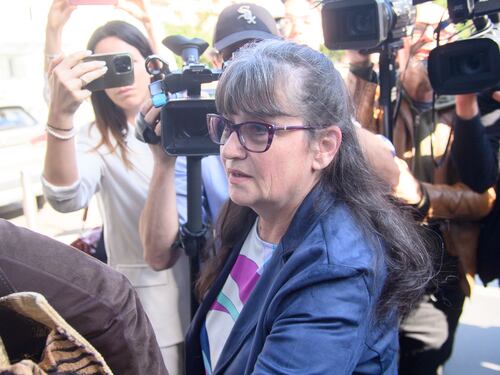 La madre di Sempio resta in rianimazione. "Ha tentato il suicidio"