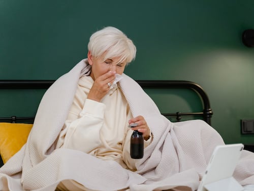 Non solo influenza: esistono oltre 260 virus "cugini". Ecco come riconoscerli