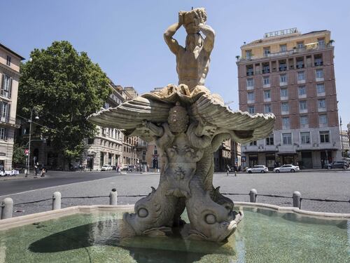 Solo 96 ore per ritrovare l'acqua perduta. Poi per i romani comincia l'estate africana