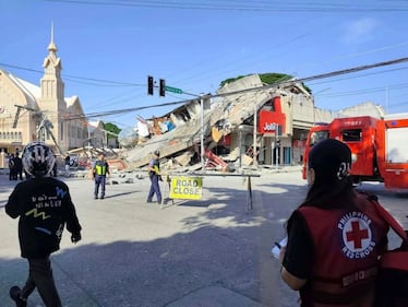 Terremoto di magnitudo 7.8 nelle Filippine -  FOTO 1