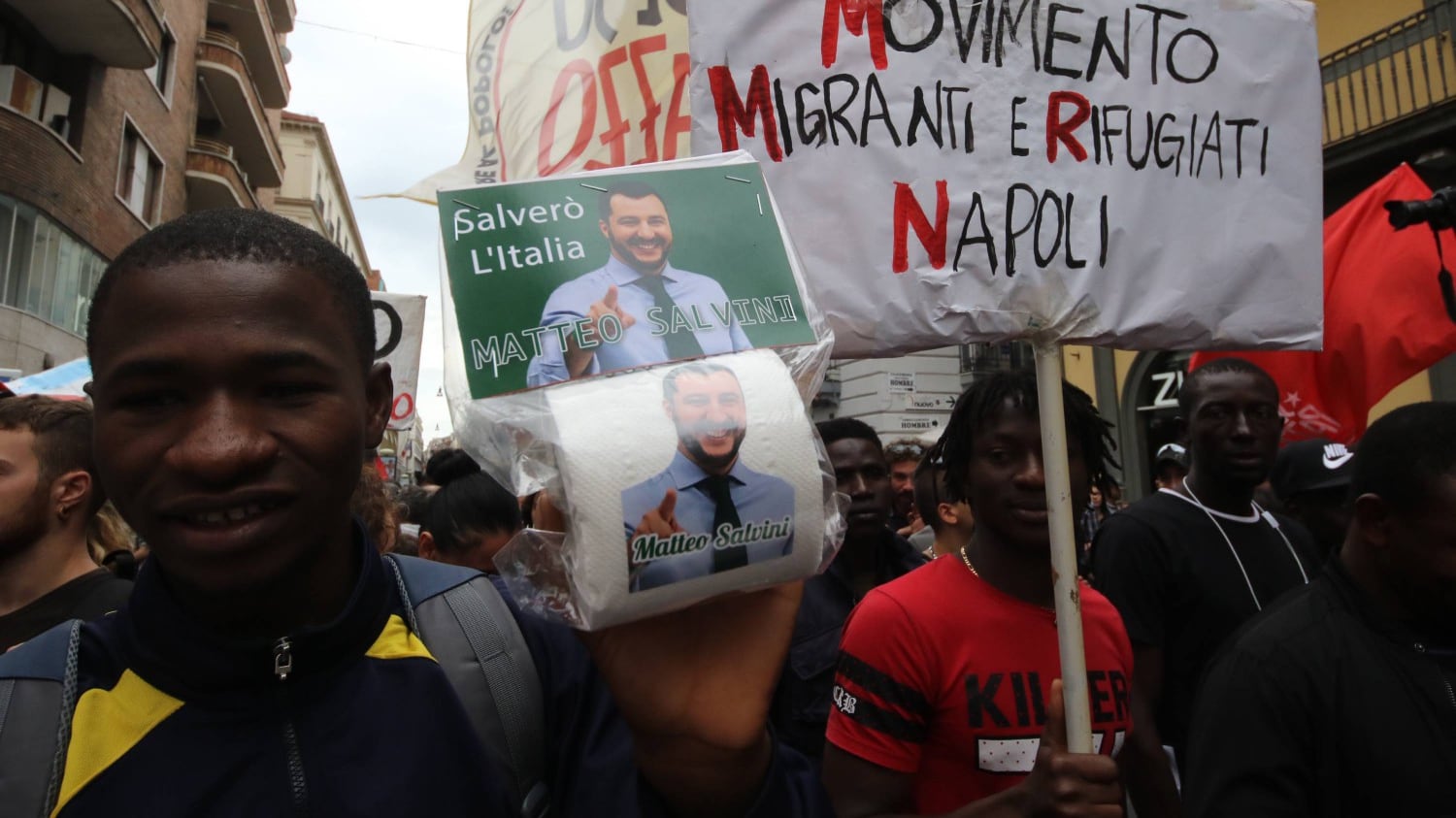 Napoli, in corso maxi blitz tra il Vasto e Porta Nolana