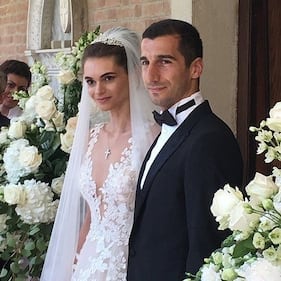 Henrix sposa la sua Betty: gli scatti di lady Mkhitaryan 5