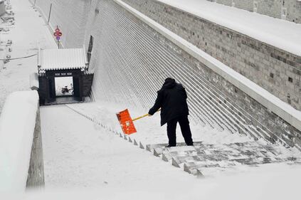 Cina ,la neve rende magica la città vecchia di Qingzhou 7