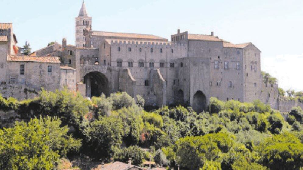 Non c'è luogo sicuro per un Papa medievale