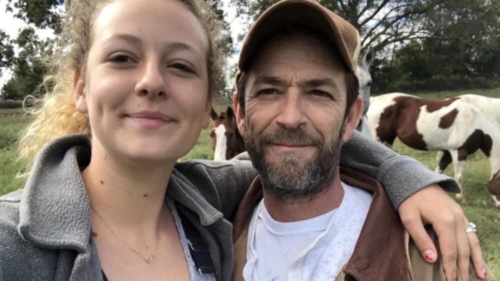 Luke Perry, la figlia Sophie: "Grazie a tutti per così tanto amore"
