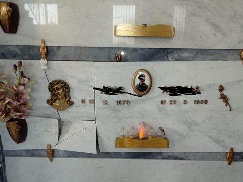 Le pessime condizioni del cimitero di Santa Maria Capua Vetere