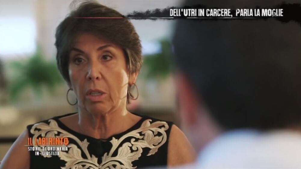 "Ha un tumore ma non lo curano. Così stanno uccidendo mio marito"