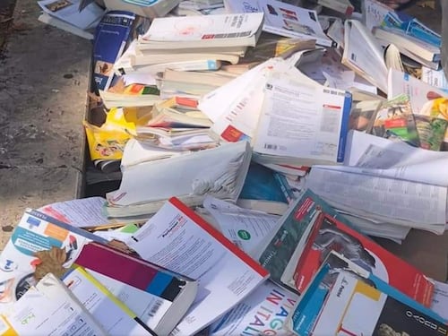 C'è la crisi ma i libri di scuola quasi nuovi finiscono tra i rifiuti