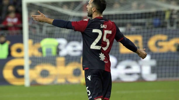 Panatta: ''Sau gol da sorcio nero''. Il Cagliari si indigna e Adriano chiede scusa