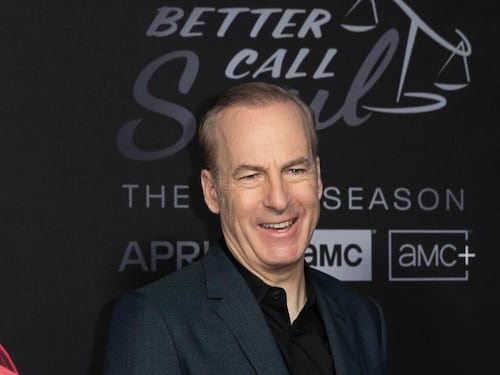 Riparte "Better call Saul". Odenkirk rivela: "Sarà più dark del solito"
