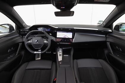Peugeot e-308, guarda la gallery 20