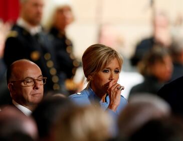 Brigitte Macron arriva all'Eliseo: ecco la nuova Prèmiere Dame 11