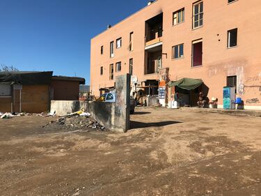 Italiani senza casa: il comune gli propone di trasferirsi in un campo rom 13