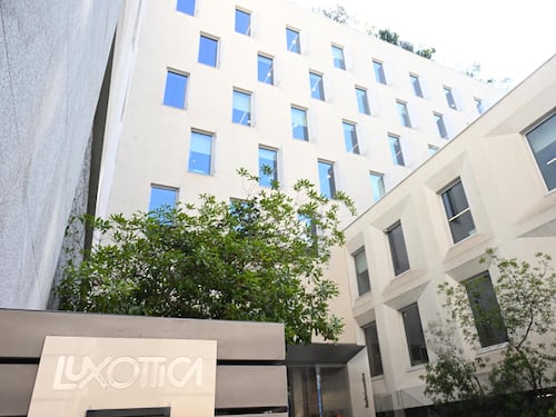 Essilux, il board fa da scudo a Milleri ma scoppia il caso Cgil