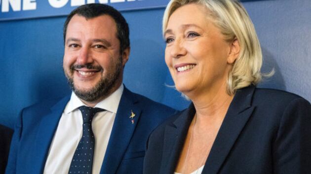 Marine Le Pen rifiuta le "avances" politiche di Steve Bannon