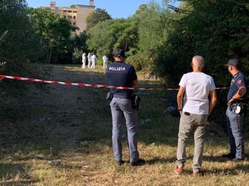 Anziano ucciso da un senzatetto: preso a bastonate e poi bruciato