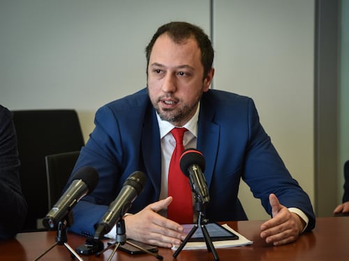 "Militanti indignati dai voltagabbana. Operazioni patacca, non spostano voti"
