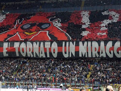 Calcio, arriva l'albo degli striscioni dei tifosi
