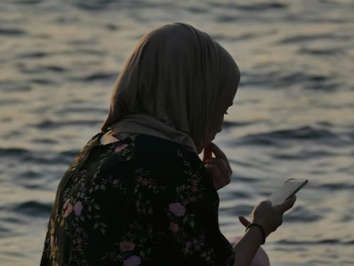 Costretta a sposarsi a 14 anni, la denuncia di una ragazzina bengalese