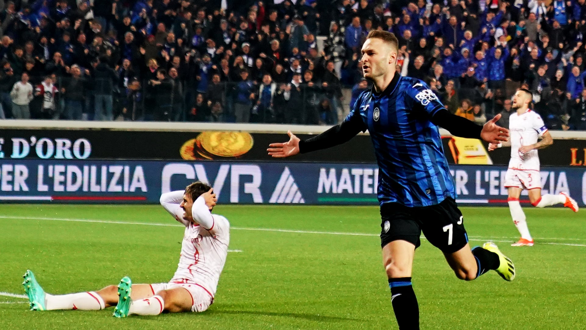 Calciomercato, tra colpi e sogni: scoppia il caso Koopmeiners, il Genoa pesca dal Napoli
