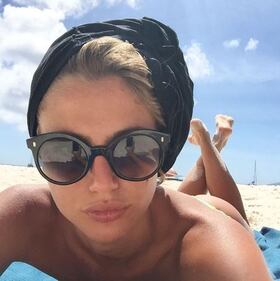 Luca Argenteno e Cristina Marino, effusioni spinte al mare 25