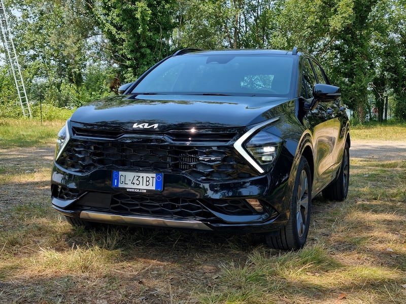 Kia Sportage HEV gallery: guarda le foto della prova su strada 3