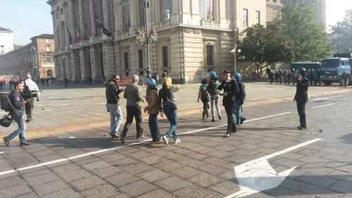 Scontri a Torino tra studenti e polizia 4