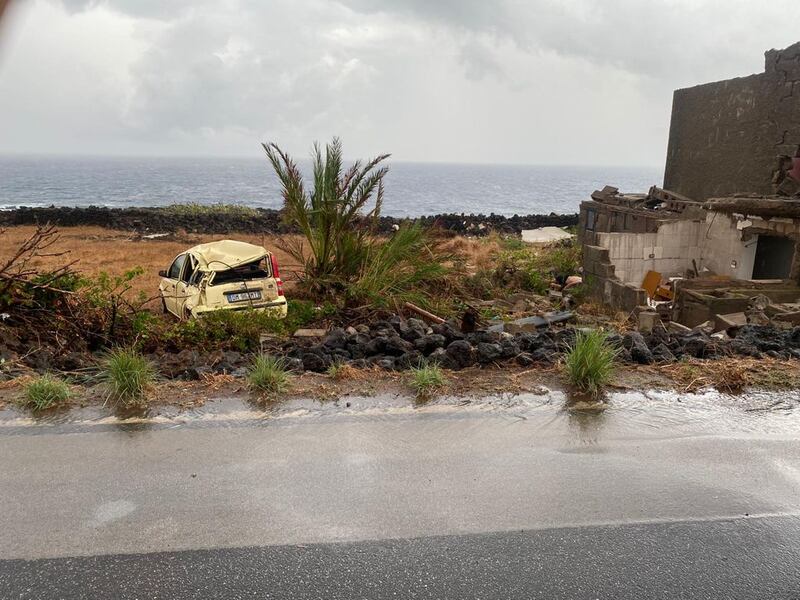 Tromba d'aria a Pantelleria causa due morti 1