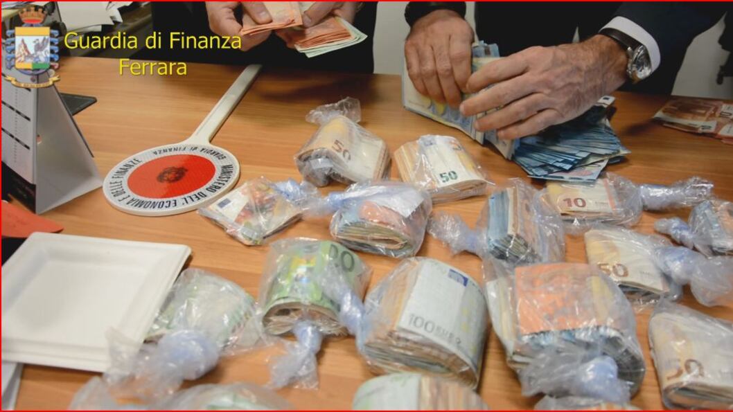 Banca abusiva gestita da extracominitari: sequestrati 70mila euro