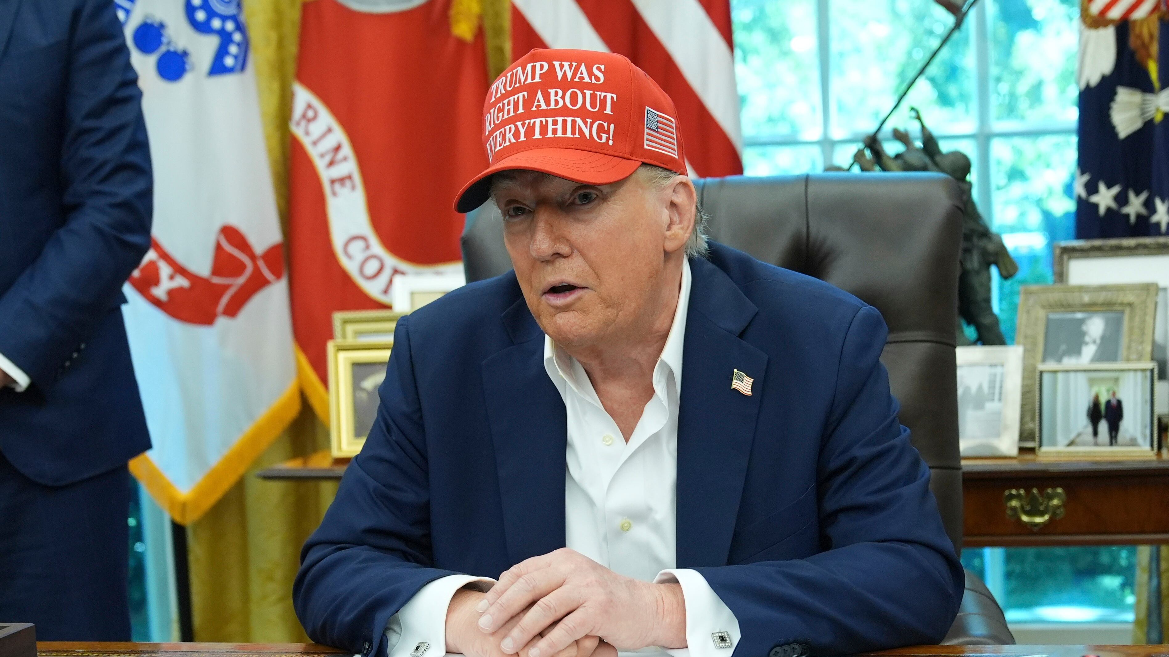 Trump minaccia la revoca delle licenze: "Abc e Nbc sono emittenti faziose"