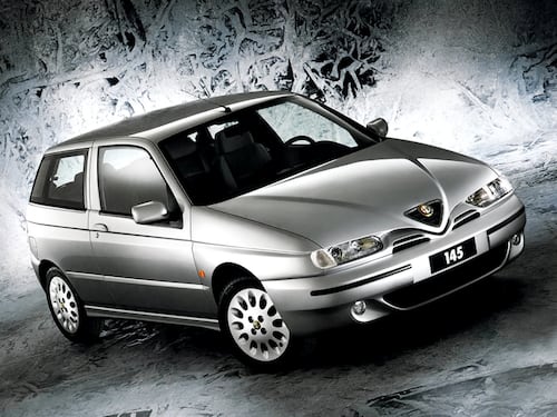Alfa Romeo 145, guarda la gallery