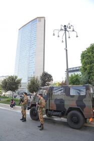 Immigrati e militari in Centrale 5