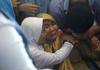 Indonesia, aereo cade in mare: 188 persone sono morte 2