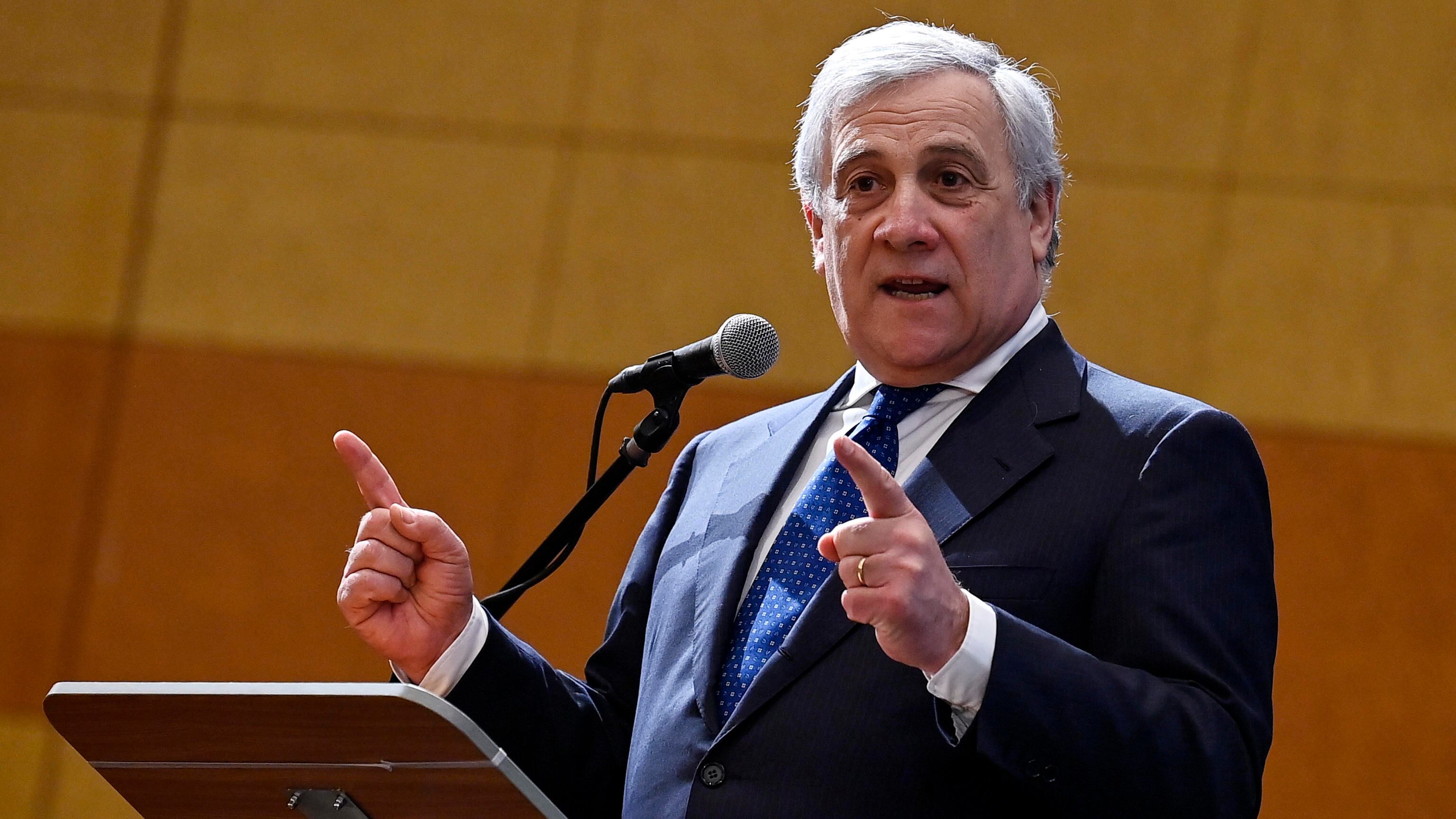Tajani annuncia: "Lavoreremo al decreto flussi biennale"