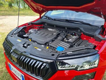 Skoda Karoq 2023: la gallery del nuovo crossover compatto 16