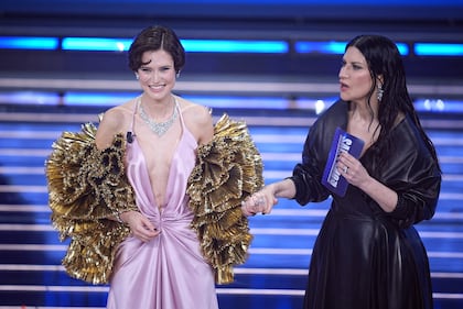 Sanremo, ecco i look della quarta serata 4