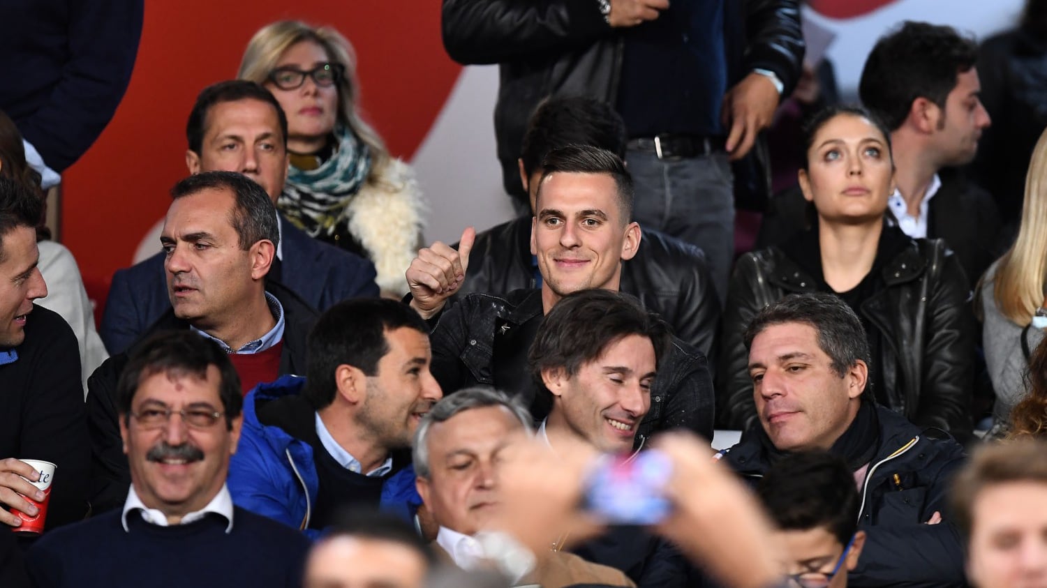 Milik: "Mi hanno consigliato di non girare per Napoli con oggetti costosi"