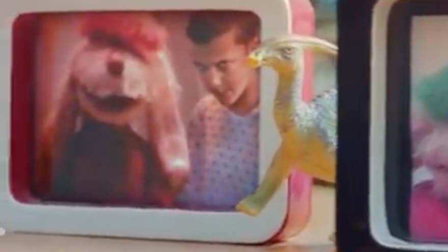 Il pupazzo Uan sbarca in Stranger Things