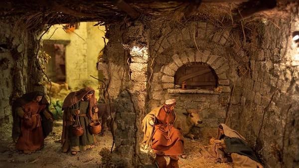 Piemonte, un altro preside vieta il presepe a scuola, ma i genitori si ribellano