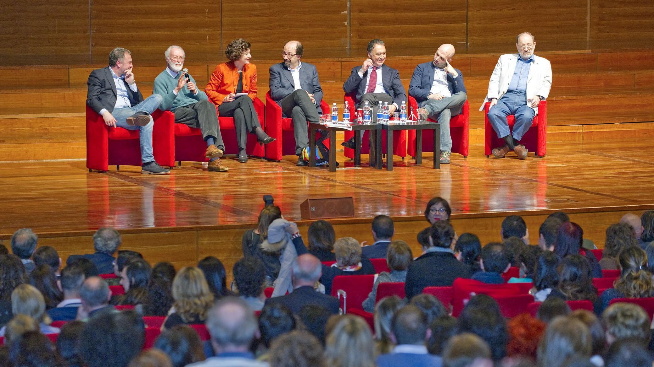 Il "Solone del libro" chiacchiere, noia e i soliti noti
