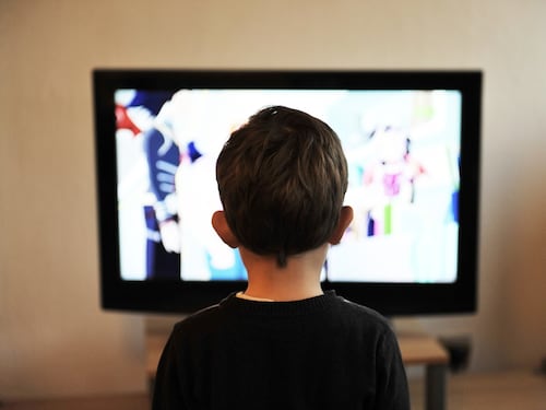 Miopia giovanile, occhio al tempo trascorso davanti allo schermo
