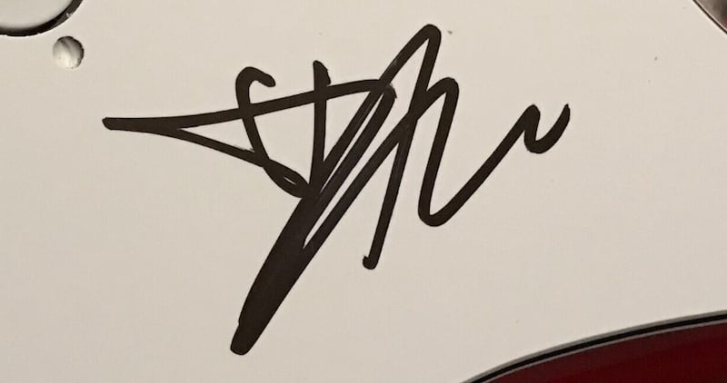 Damiano Maneskin autografo