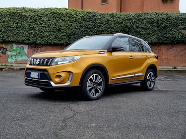 Suzuki Vitara Hybrid 140V: guarda le foto 4