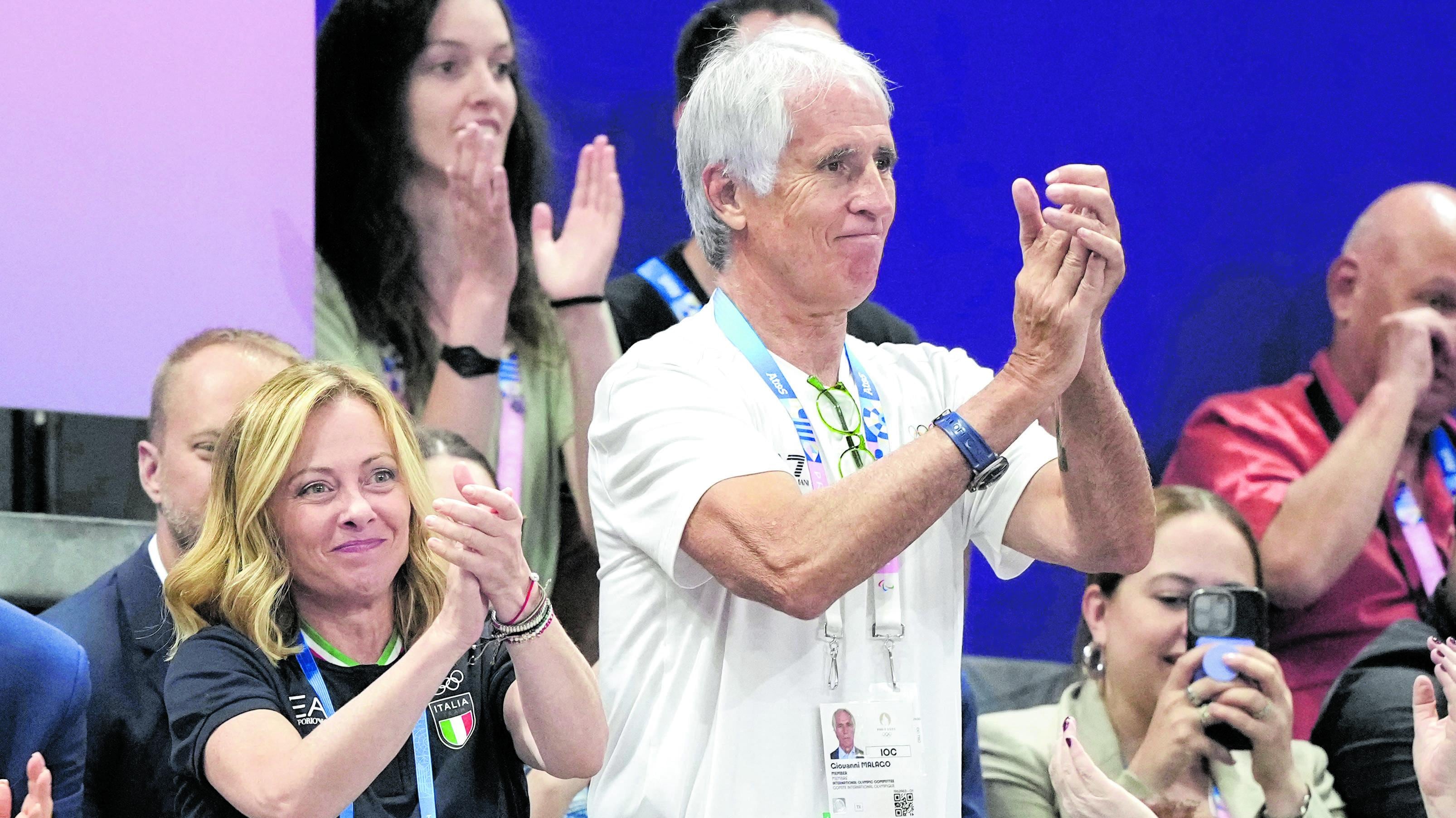 Meloni: lo sport porta il Tricolore in vetta