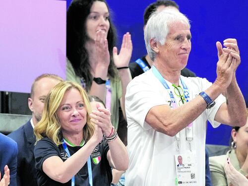 Meloni: lo sport porta il Tricolore in vetta