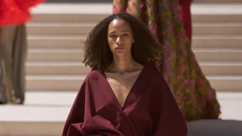 Memoria, volumi e colore. Piccioli firma Balenciaga