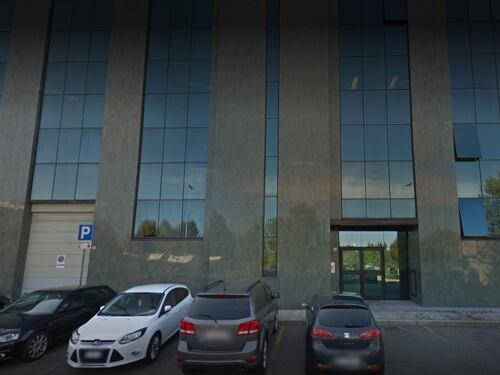 Marocchino sperona auto polizia e ferisce due agenti, arrestato