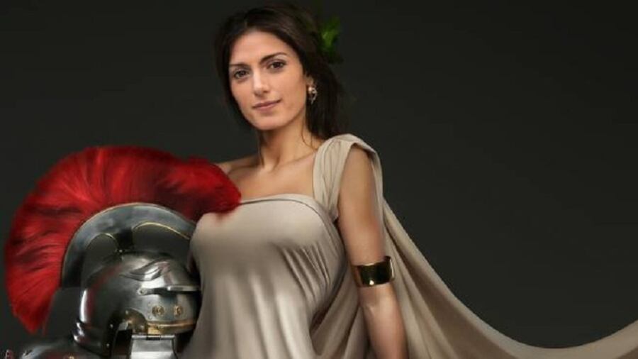 Grillo fa lo spot alla Raggi e non vede tutti i guai di Roma